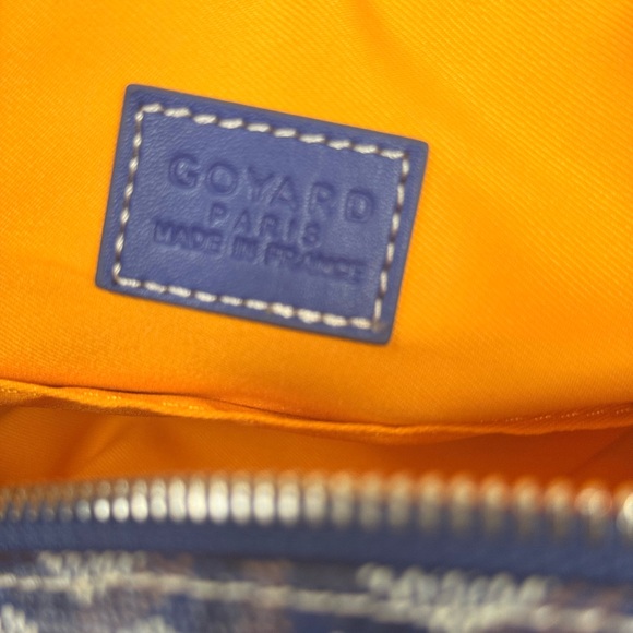 Goyard Navy and White Cosmetic Case - Picture 2 of 8